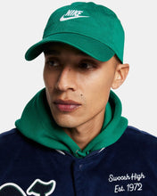 Carregar imagem no visualizador da galeria, Boné NK
