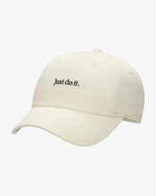 Carregar imagem no visualizador da galeria, Boné NK
